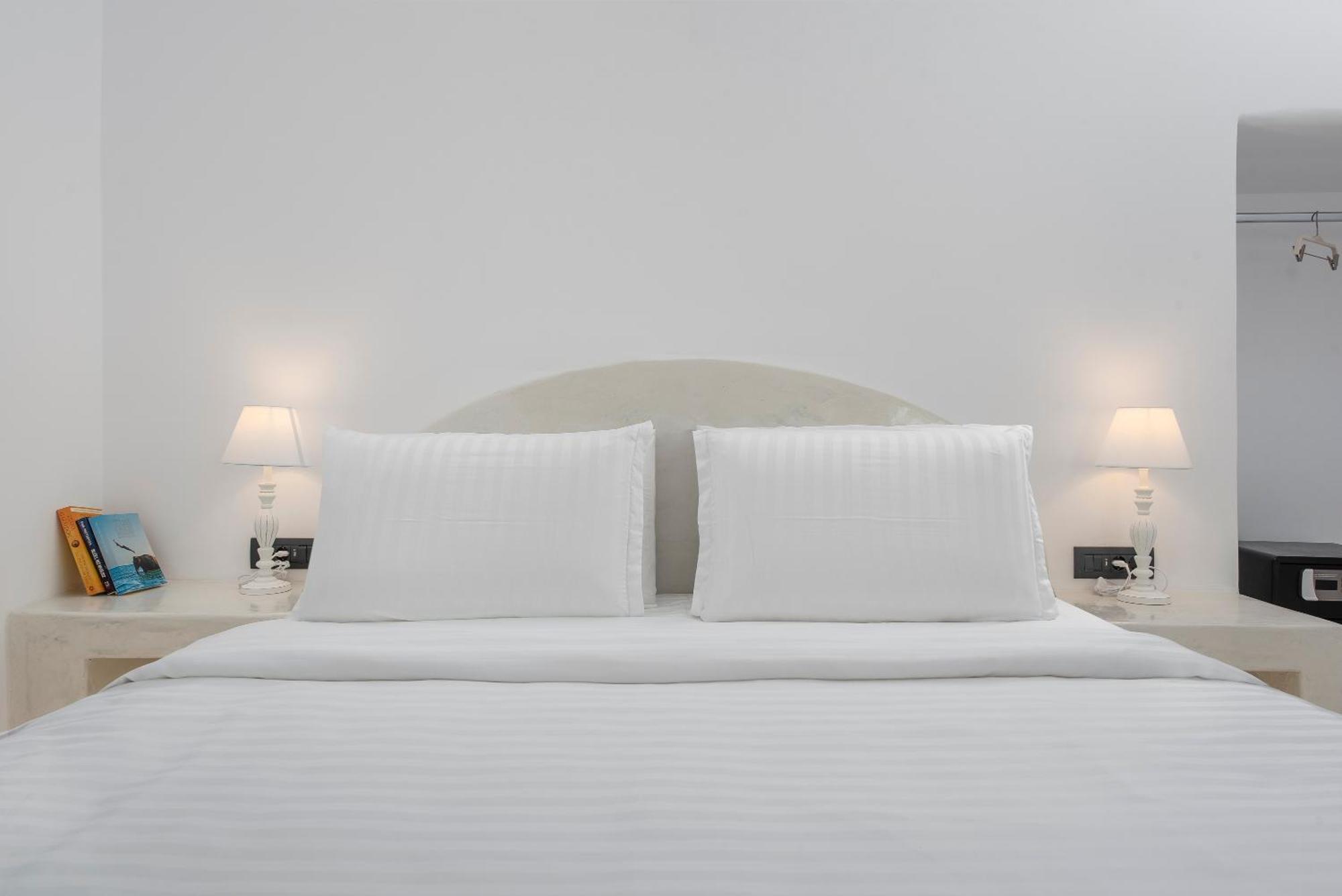 Sole D'Oro Luxury Suites Oia  Habitación foto